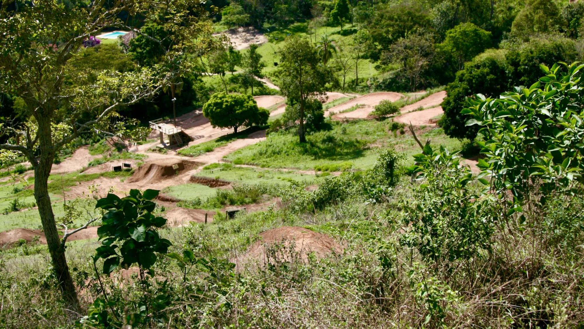 Trilhas do Olimpo, Petrópolis, Brazil (2013)